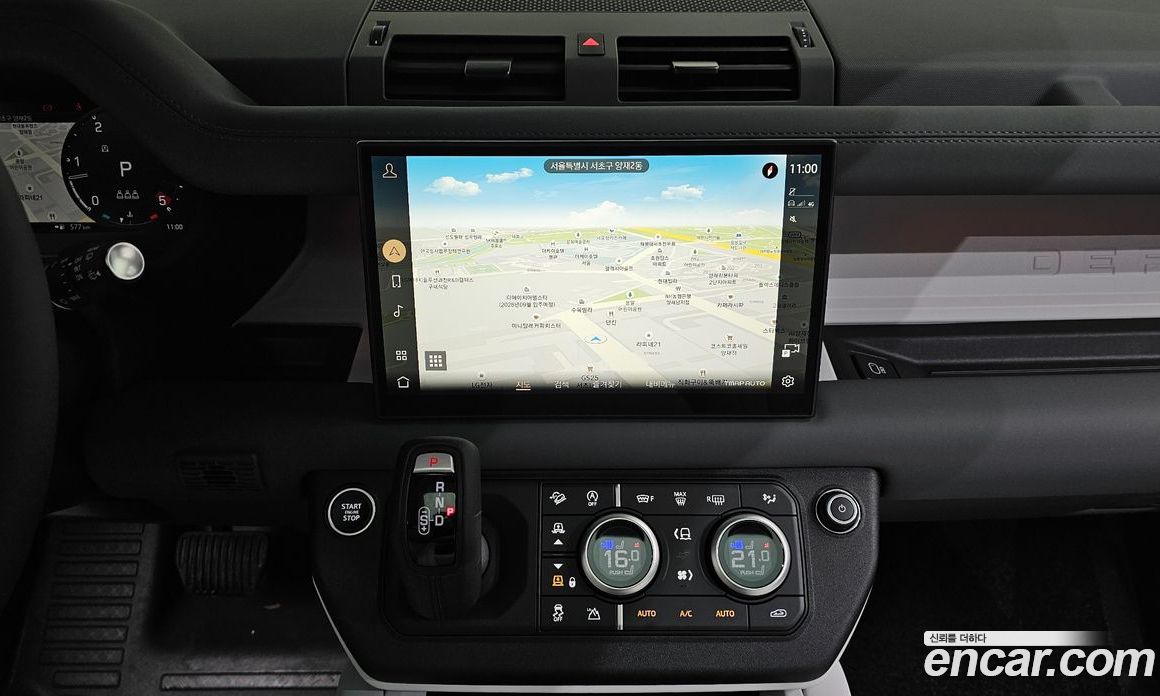 Land Rover Defender (L663) фото 14