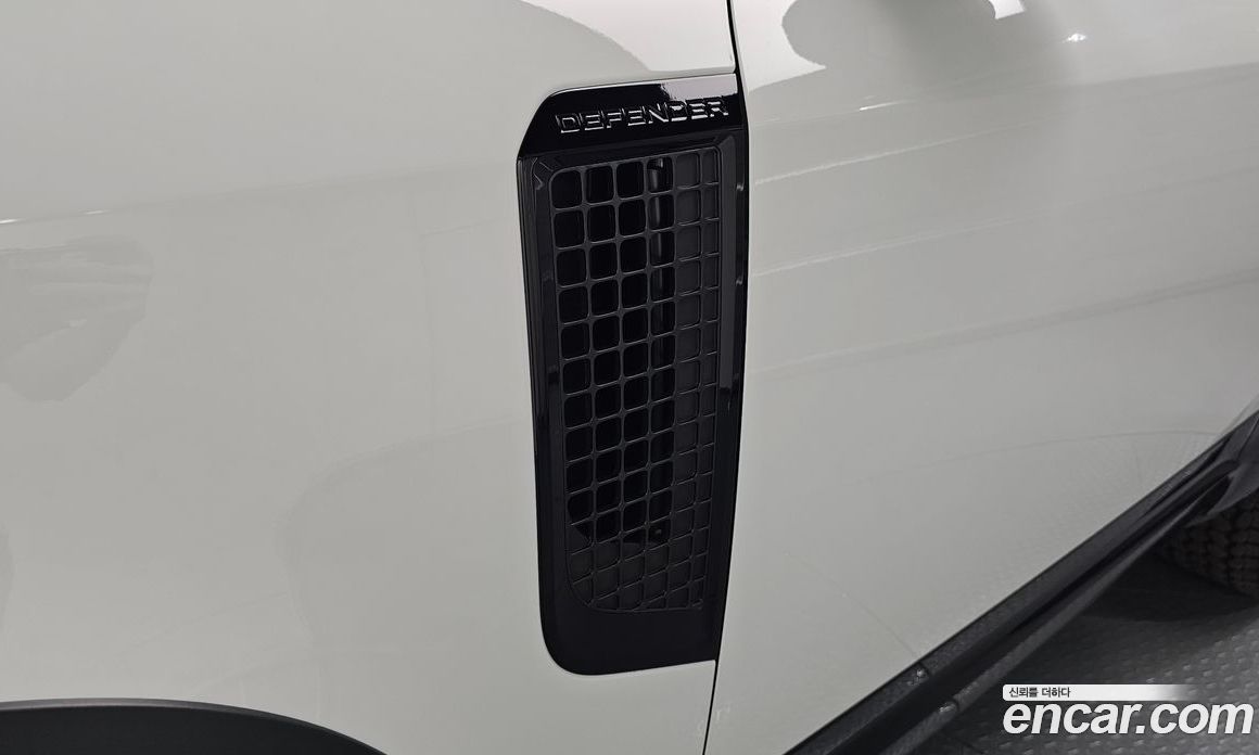 Land Rover Defender (L663) фото 20