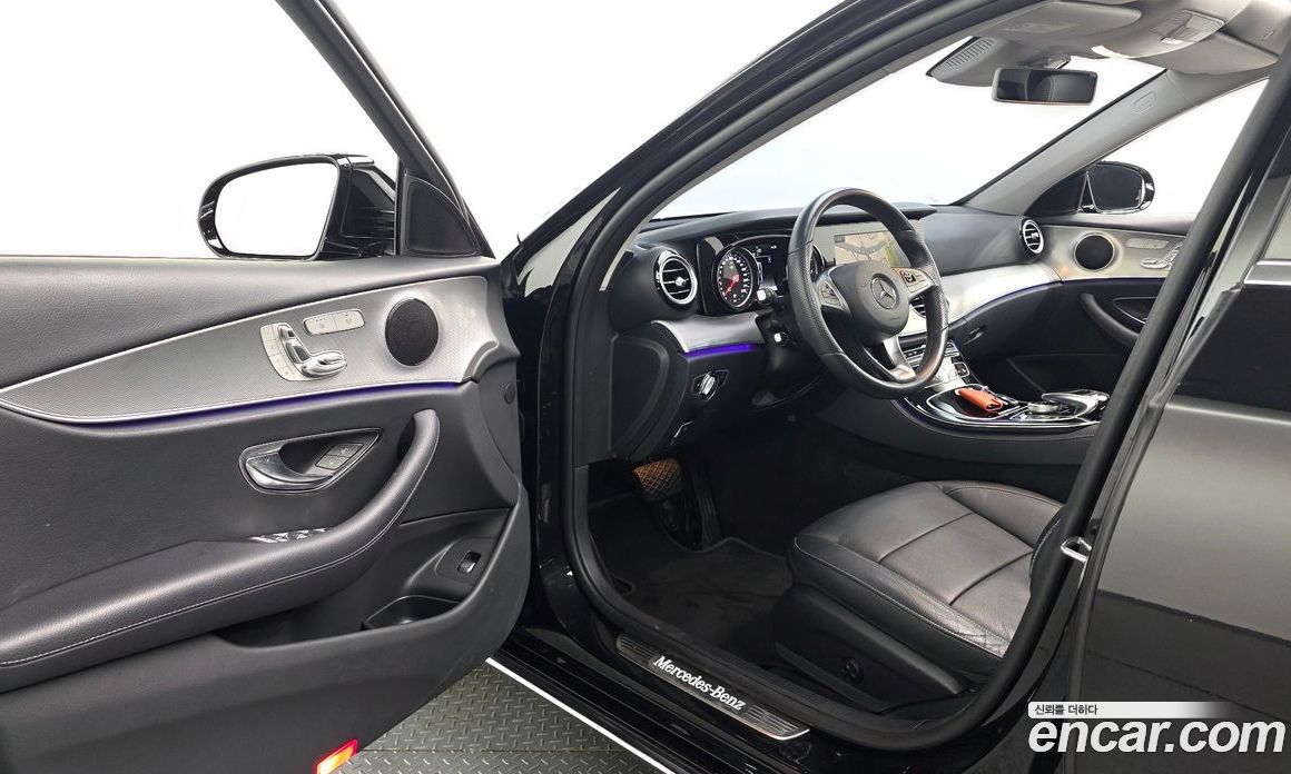 Mercedes-Benz E-Class W213 фото 10