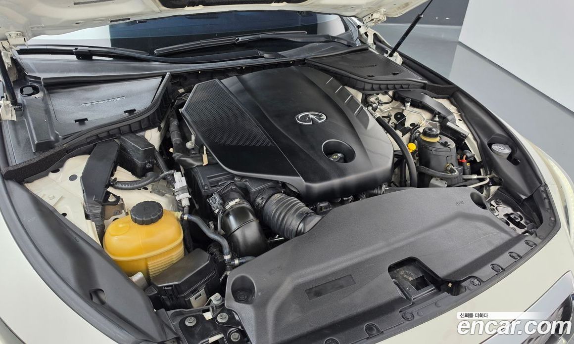 Infiniti Q50 фото 6