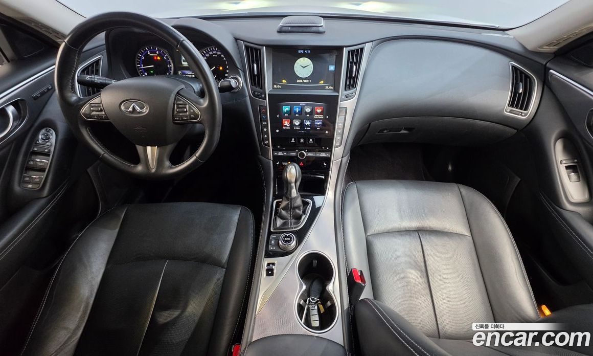 Infiniti Q50 фото 7