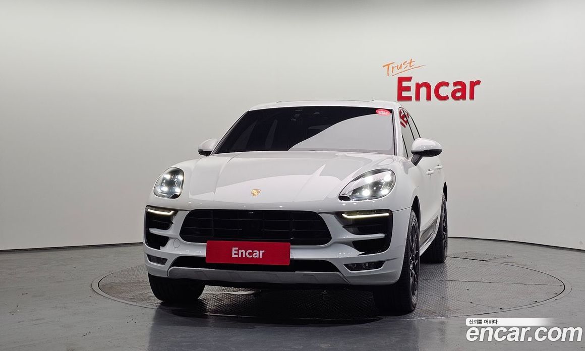 Porsche Macan фото 3