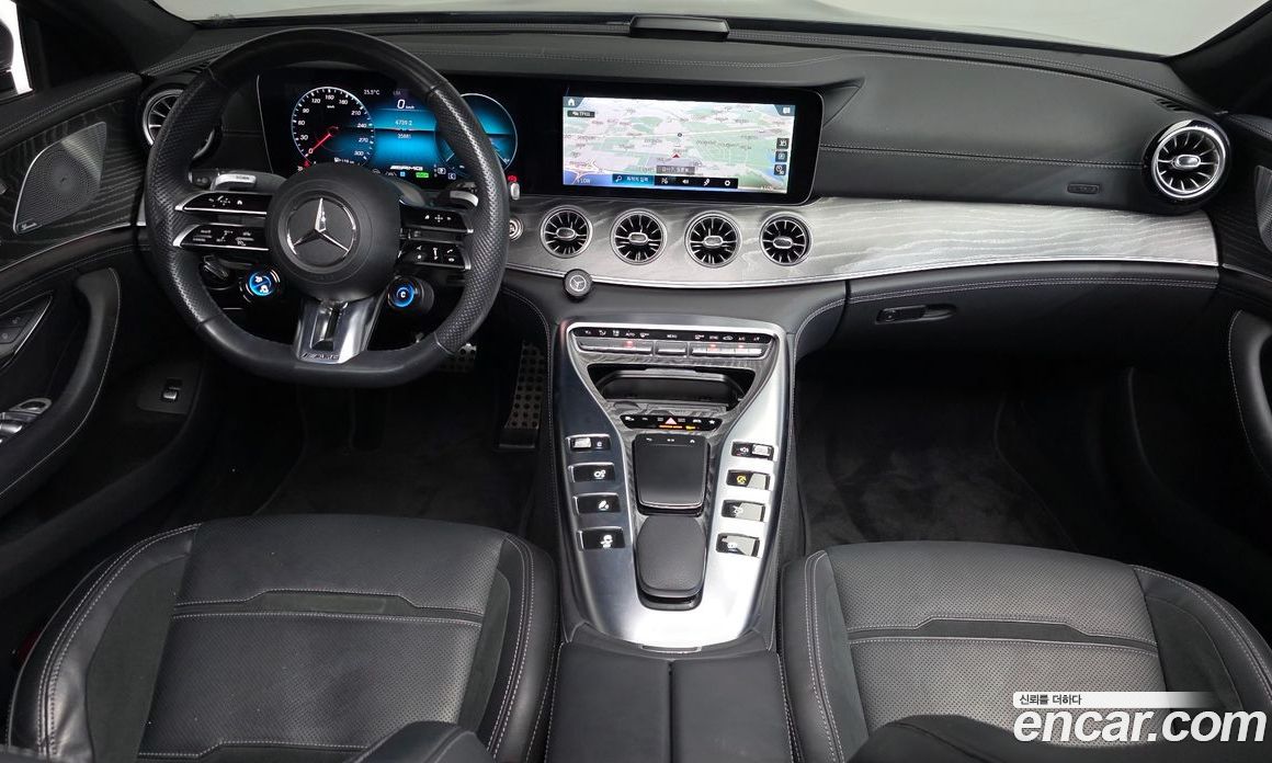 Mercedes-Benz AMG GT фото 6