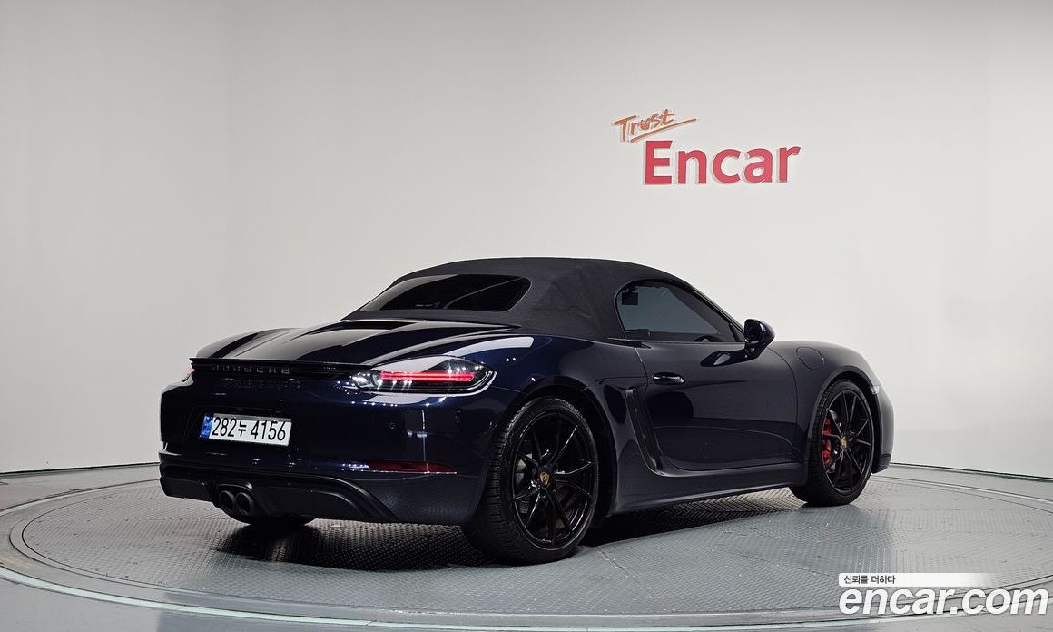 Porsche 718 Boxster фото 2