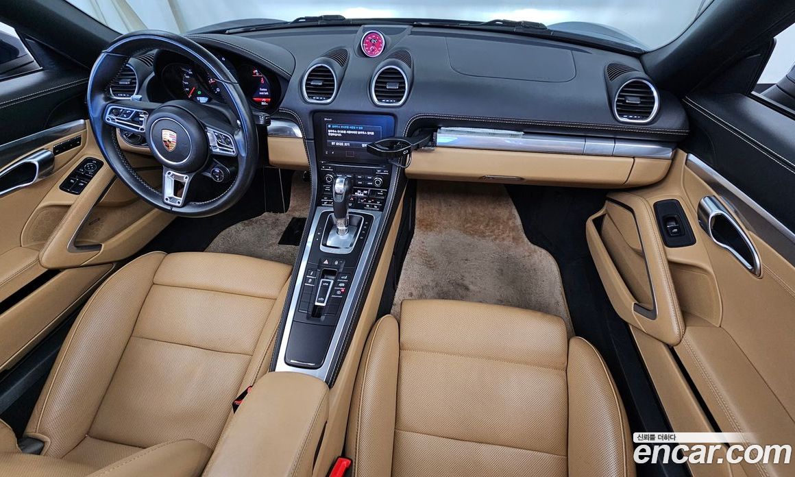 Porsche 718 Boxster фото 7