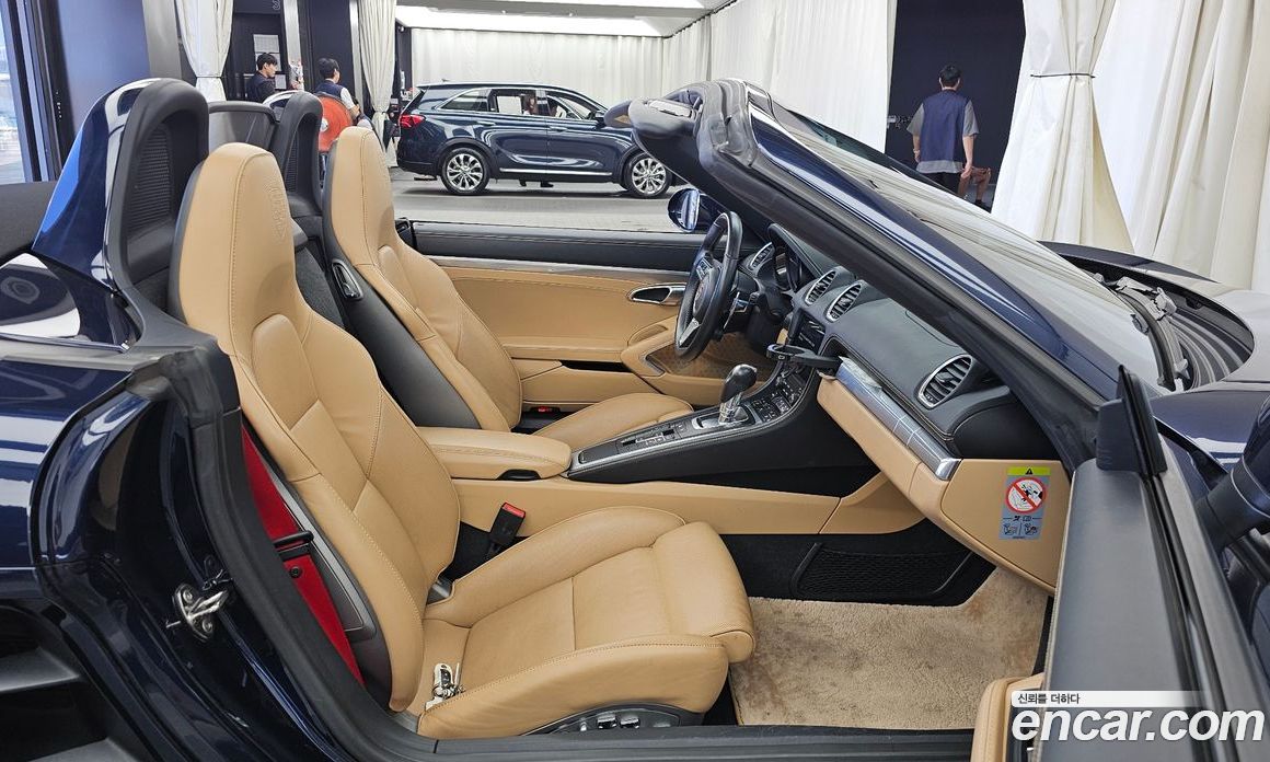 Porsche 718 Boxster фото 11
