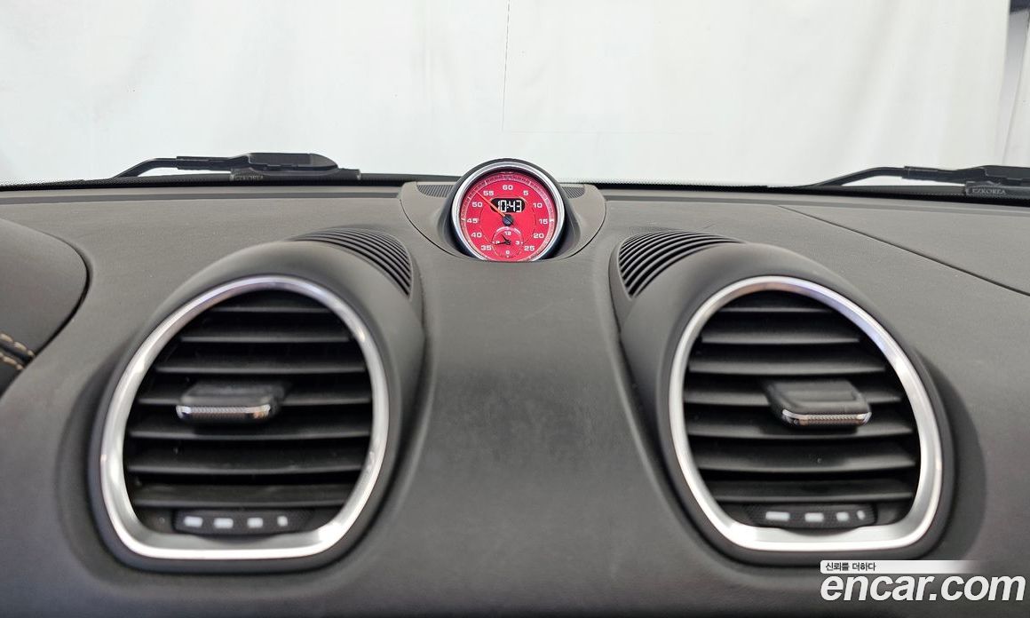 Porsche 718 Boxster фото 27