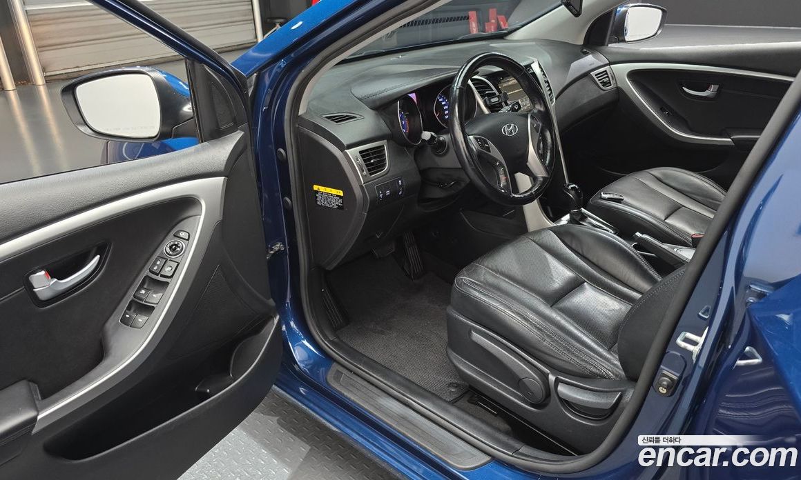 Hyundai i30 2nd Gen фото 10
