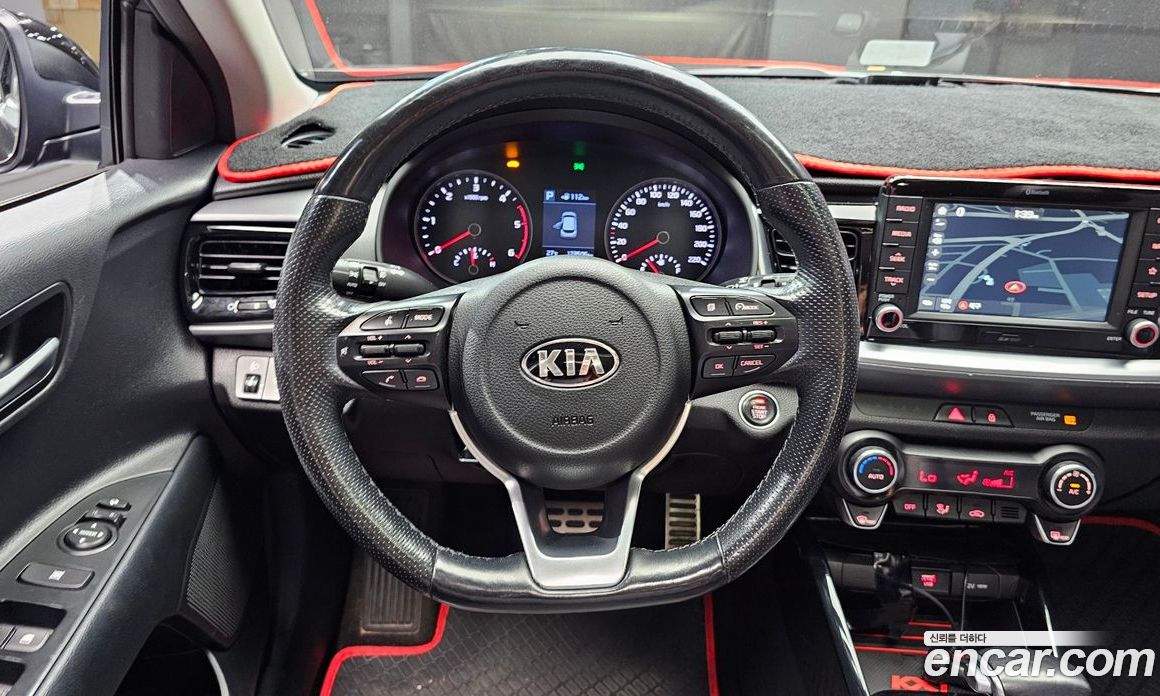 Kia Stonic фото 13