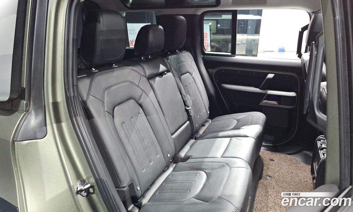 Land Rover Defender (L663) фото 11