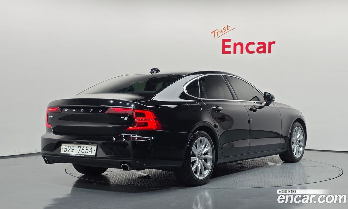Volvo S90 фото 2