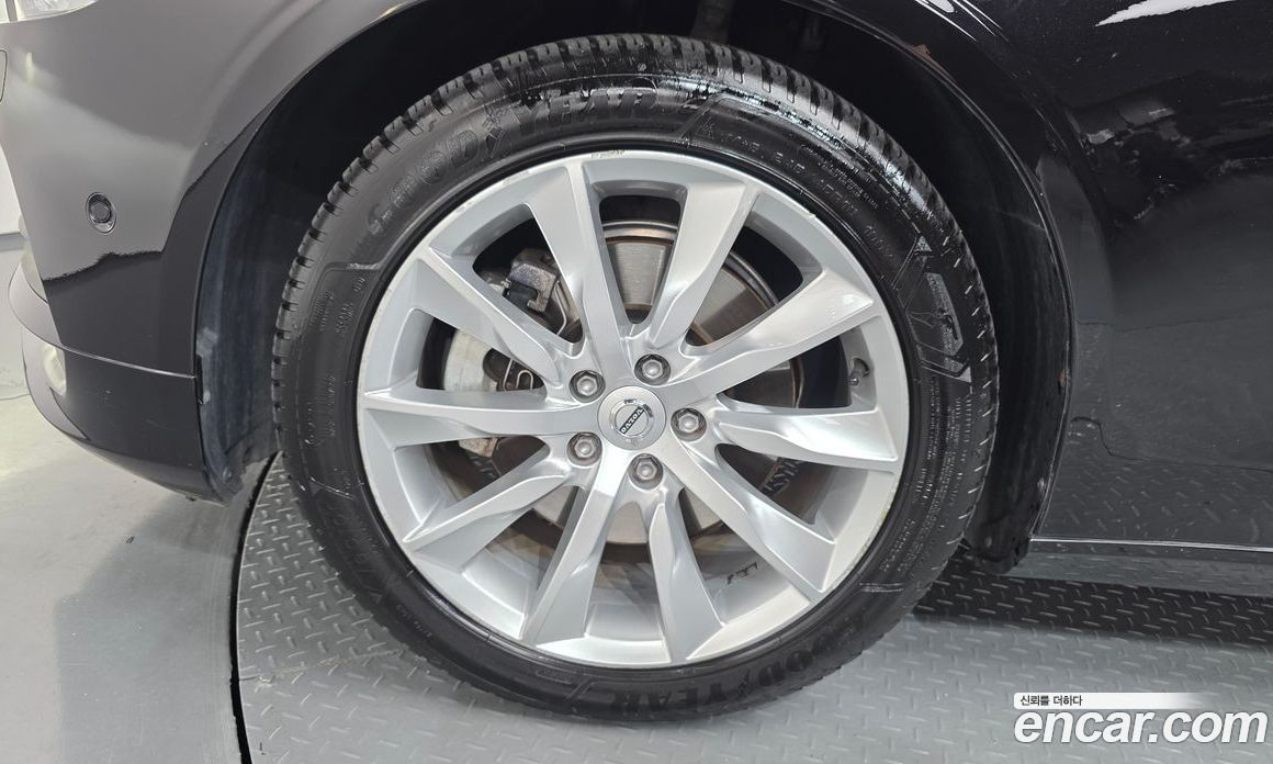 Volvo S90 фото 5