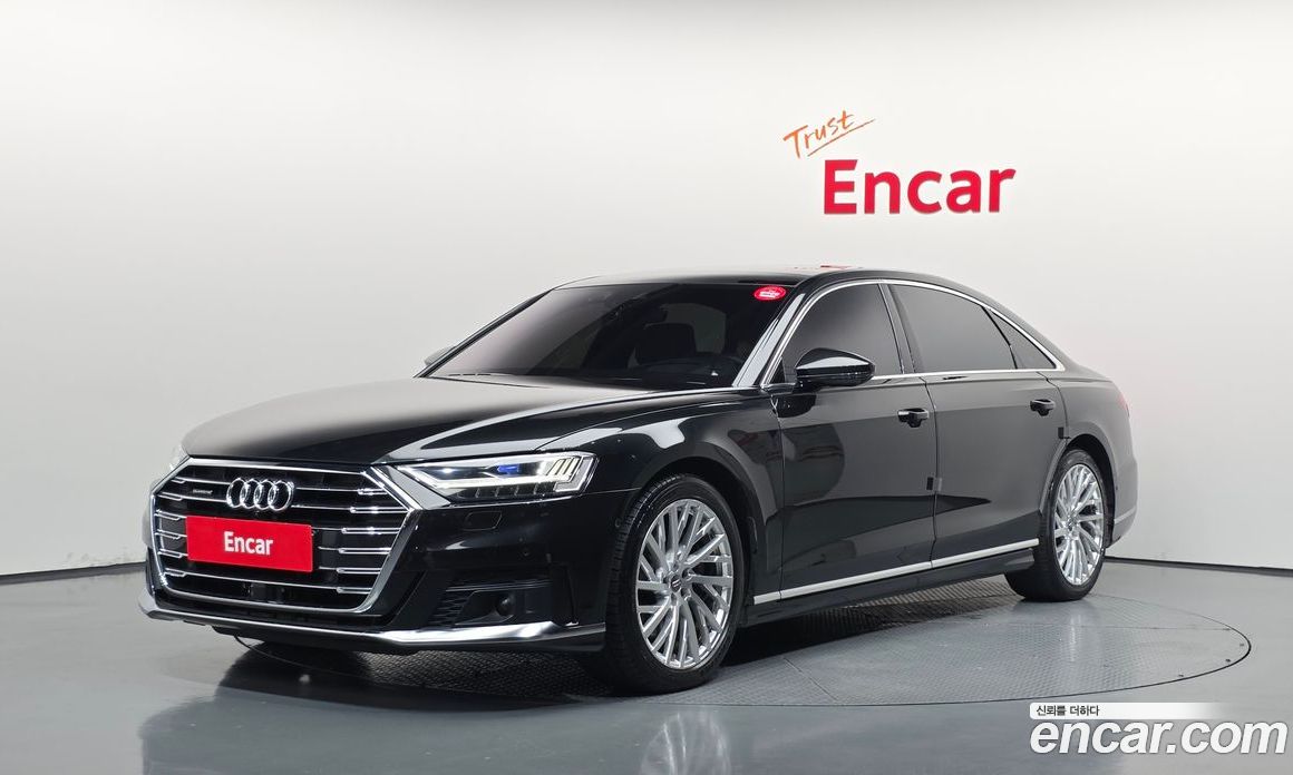 Audi A8 (D5)