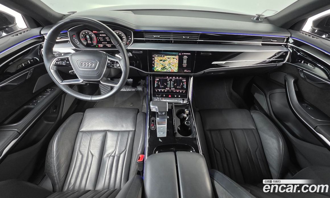 Audi A8 (D5) фото 7