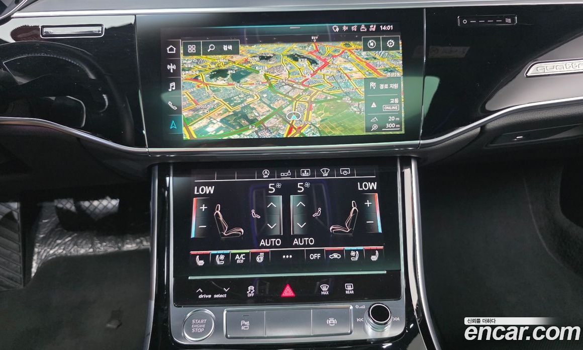 Audi A8 (D5) фото 14