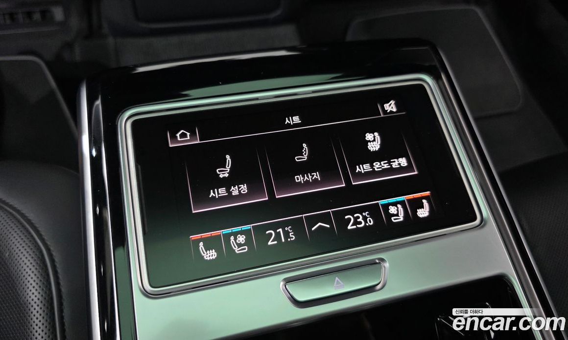 Audi A8 (D5) фото 19