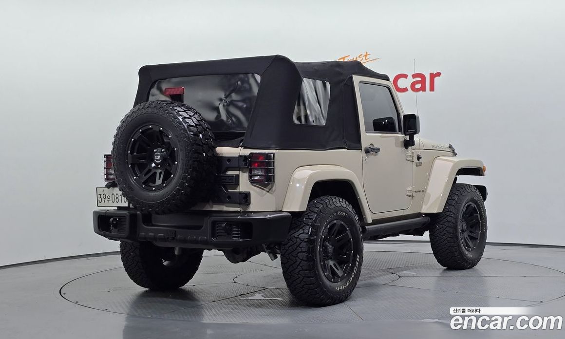 Jeep Wrangler (JK) фото 2