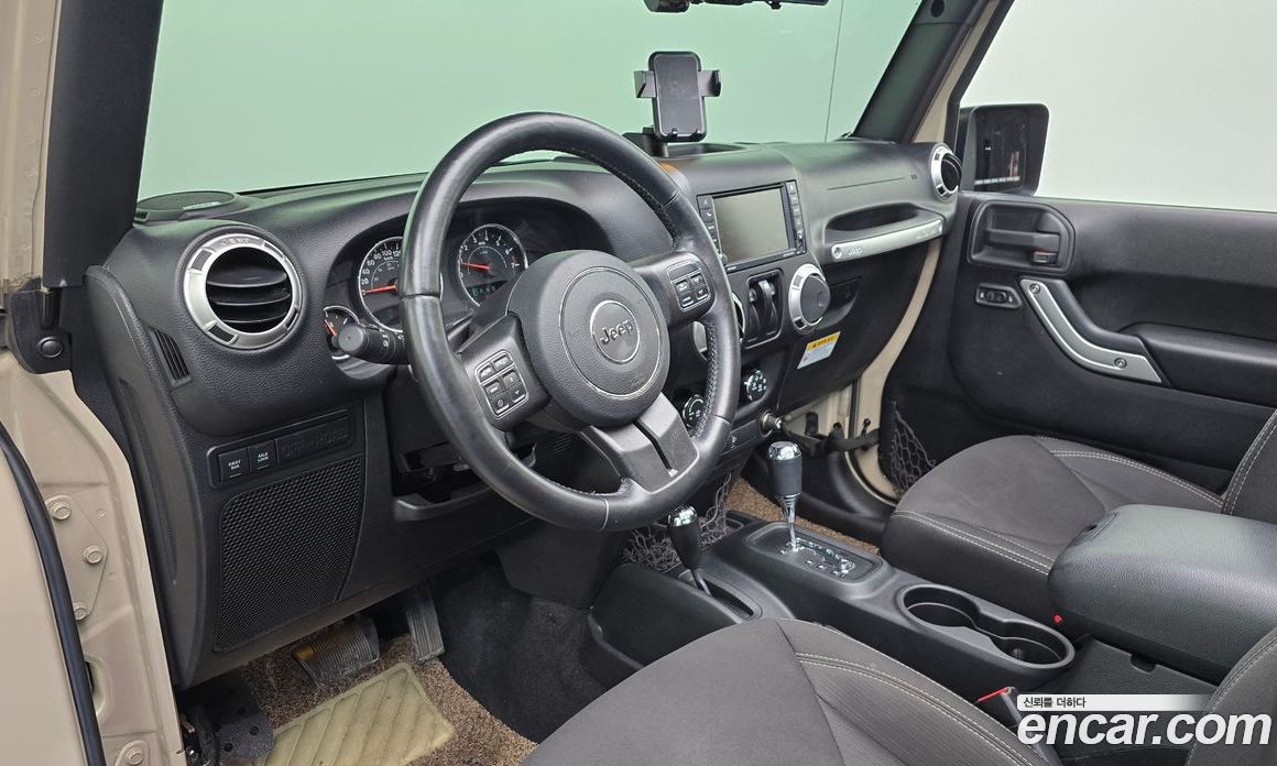 Jeep Wrangler (JK) фото 7