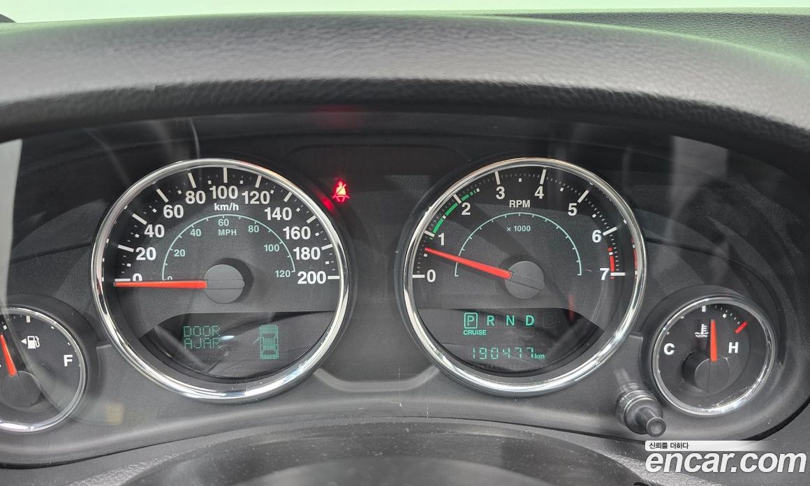 Jeep Wrangler (JK) фото 8