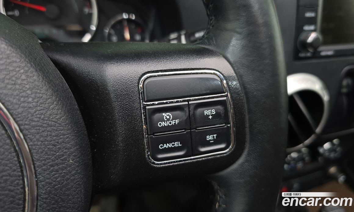 Jeep Wrangler (JK) фото 15