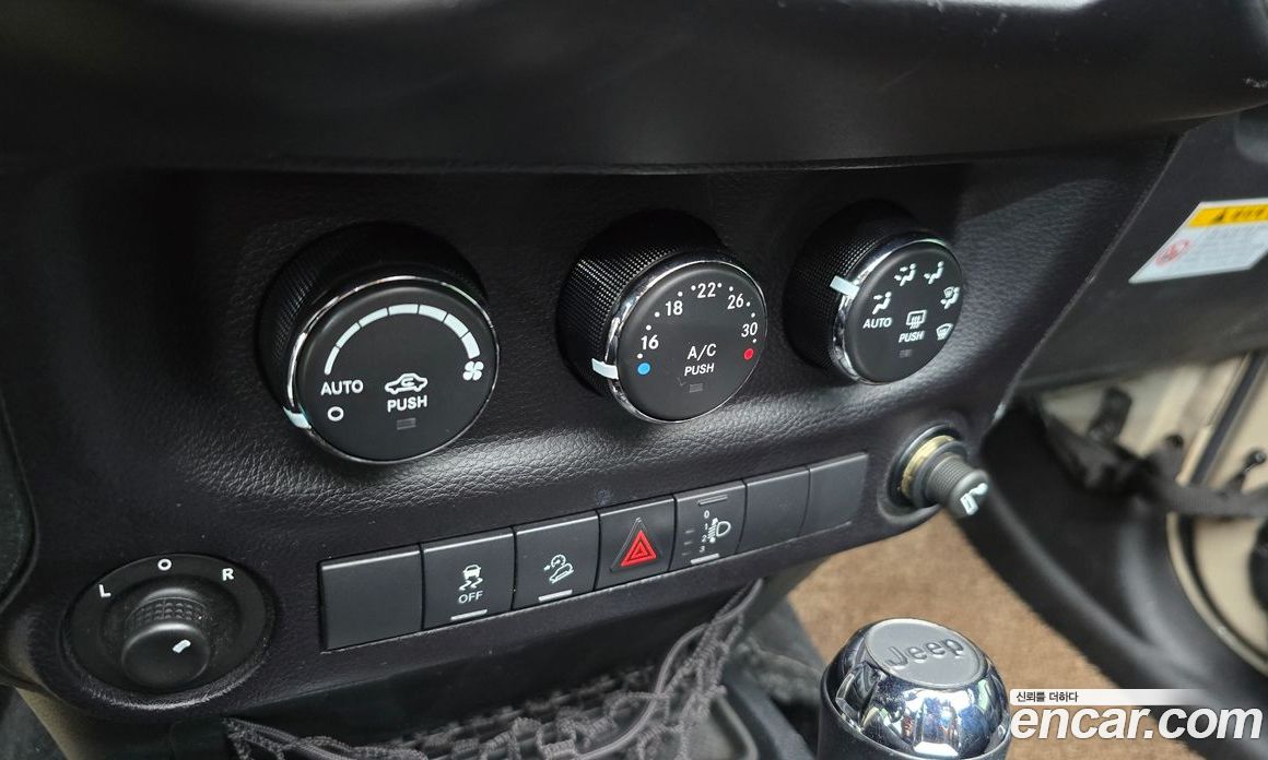 Jeep Wrangler (JK) фото 18