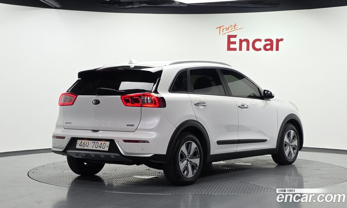 Kia Niro фото 2