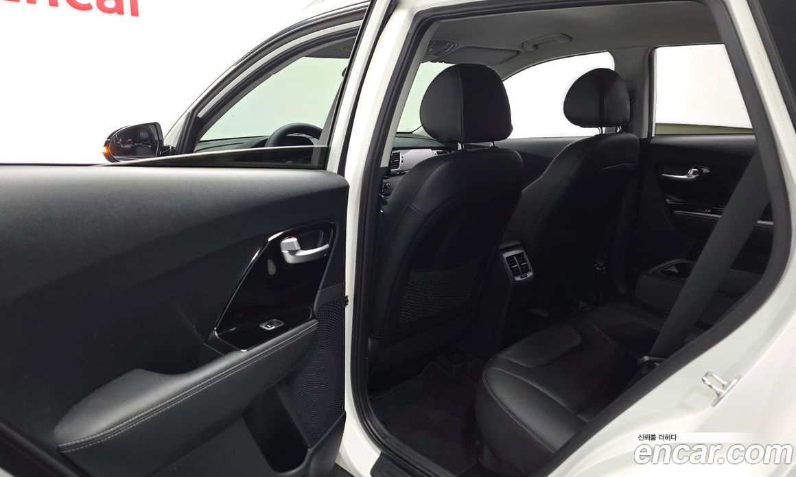 Kia Niro фото 26