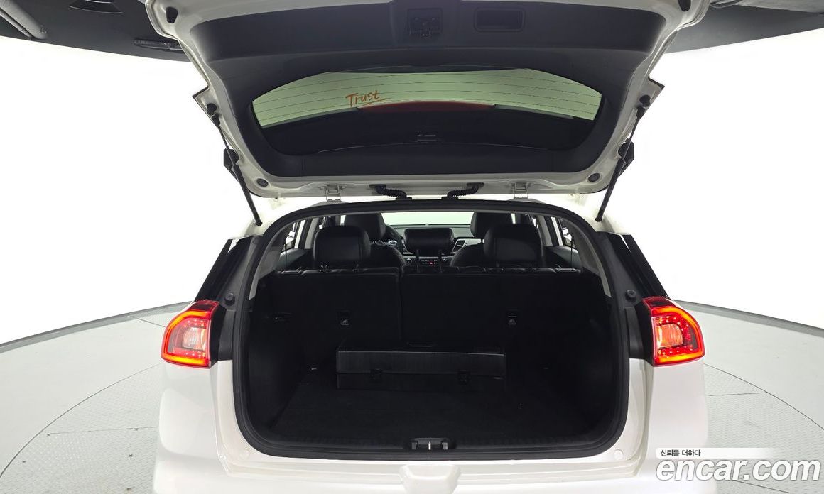 Kia Niro фото 33