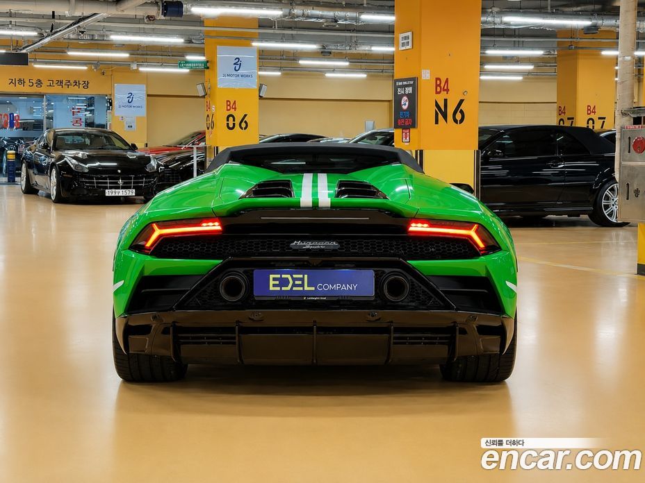Lamborghini Huracan фото 5