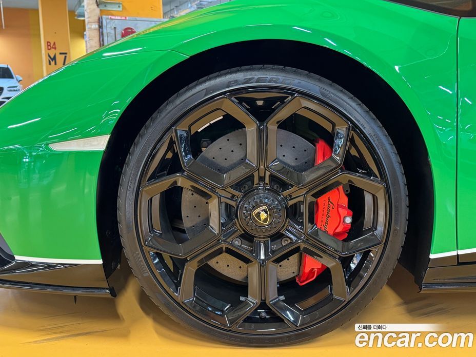 Lamborghini Huracan фото 6