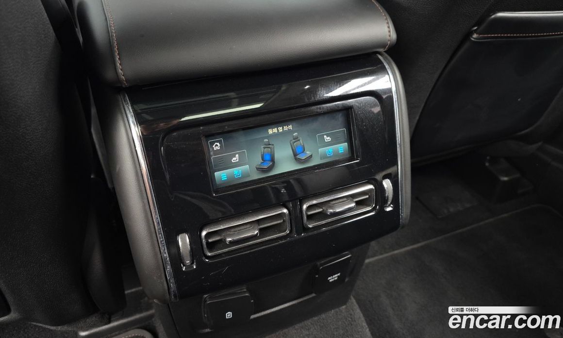 Lincoln Aviator 2nd Gen фото 19