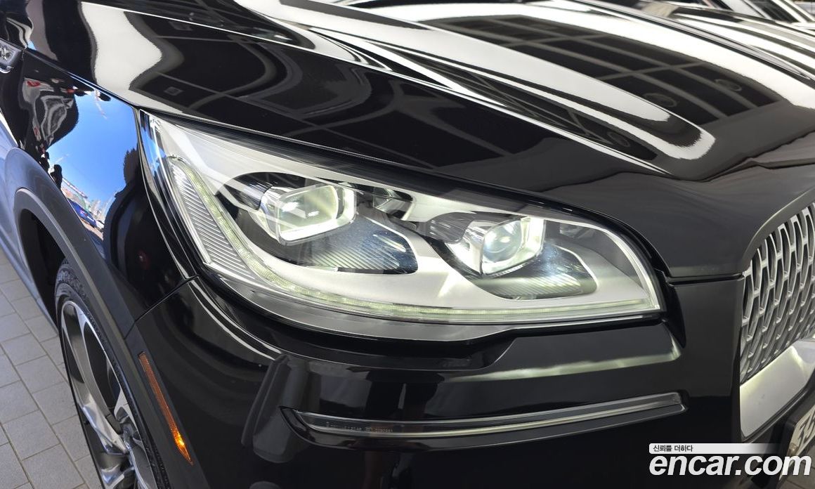 Lincoln Aviator 2nd Gen фото 22