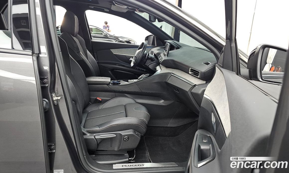 Peugeot 3008 2nd Gen фото 11