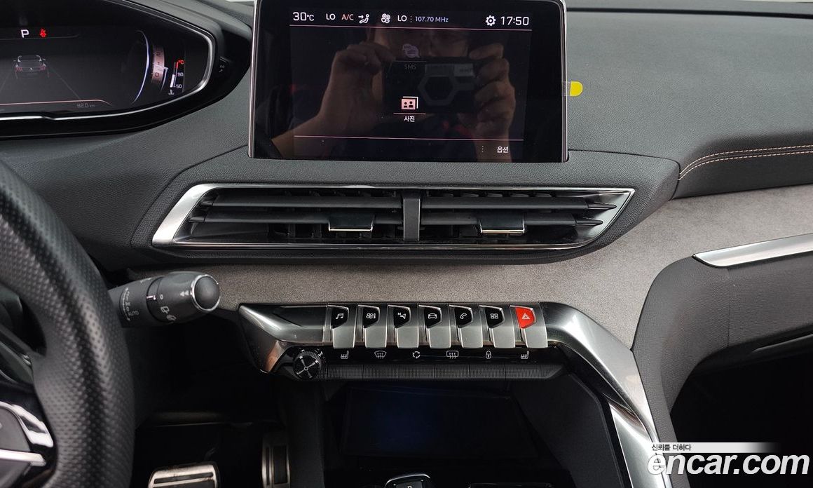 Peugeot 3008 2nd Gen фото 14
