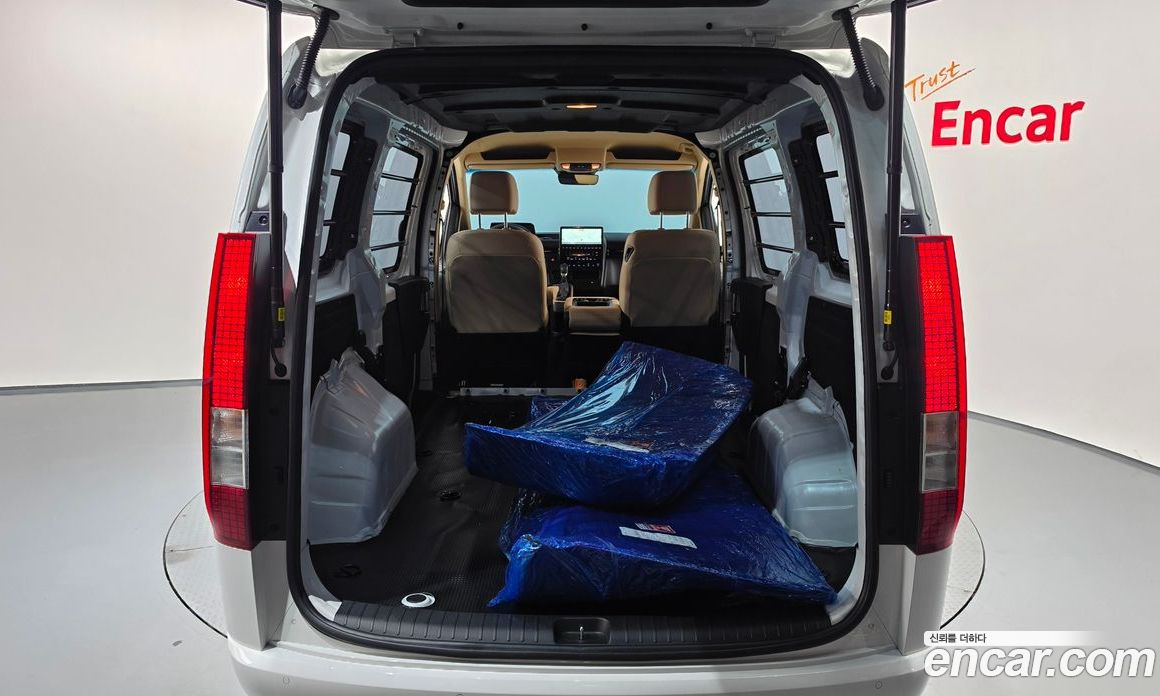 Hyundai Staria фото 15