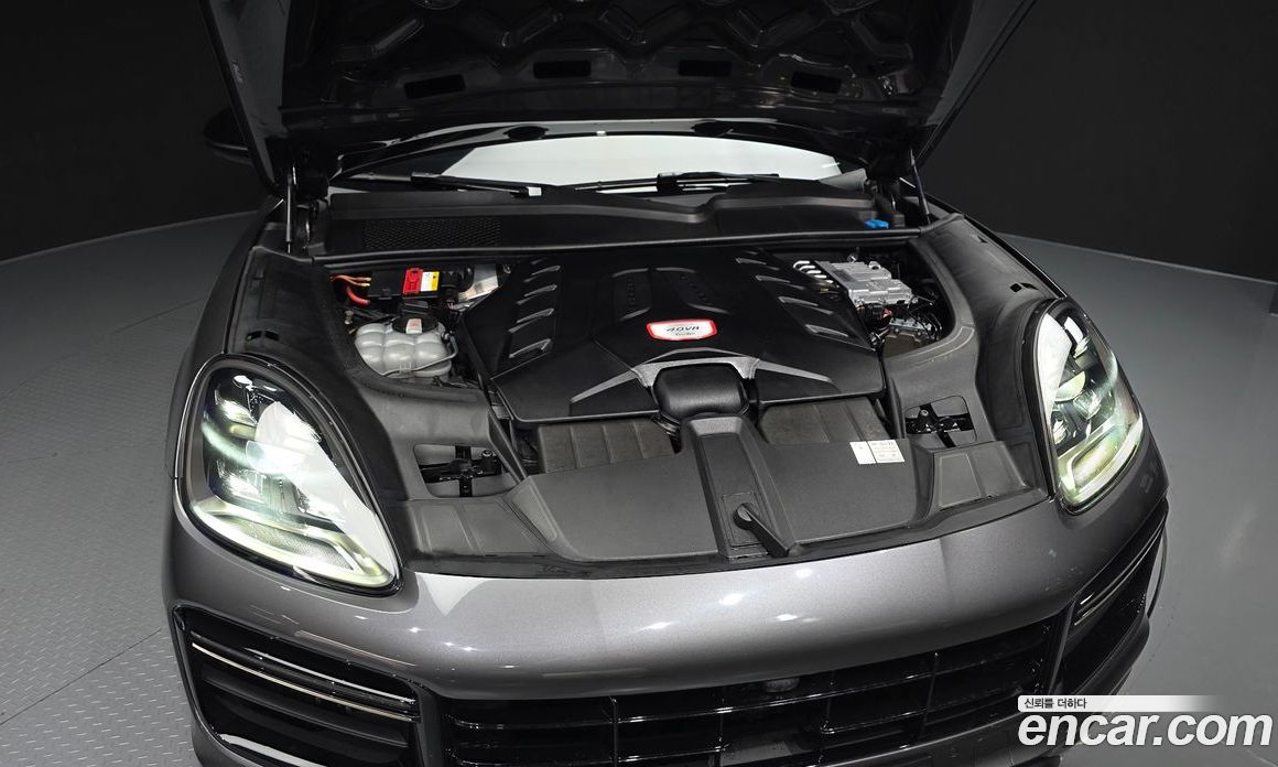 Porsche Cayenne 3rd Gen фото 6