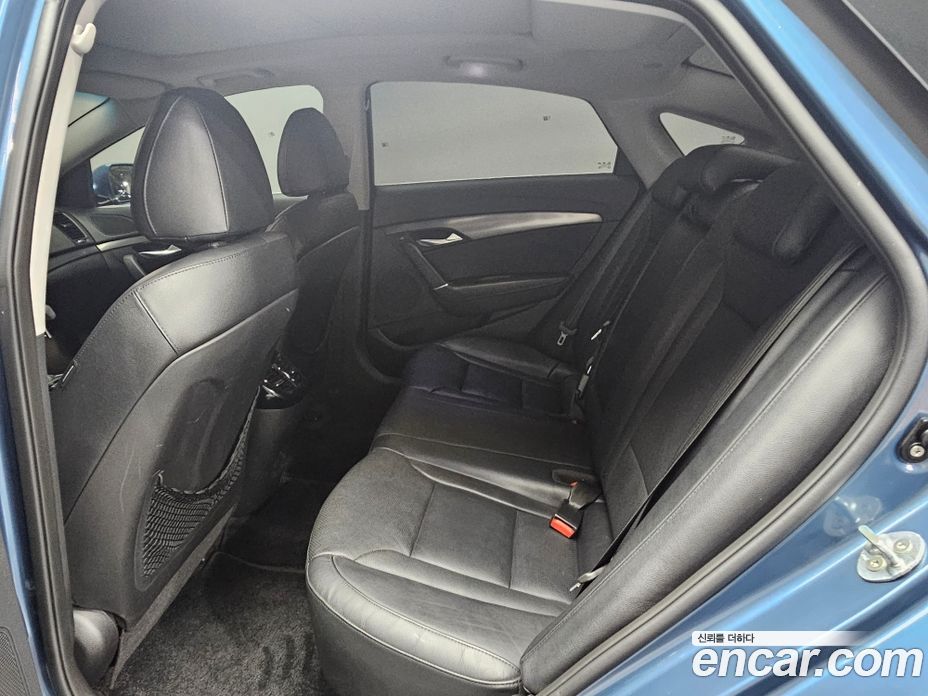 Hyundai i40 фото 12