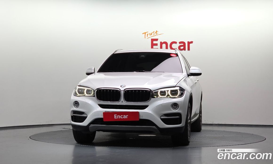 BMW X6 (F16) фото 3