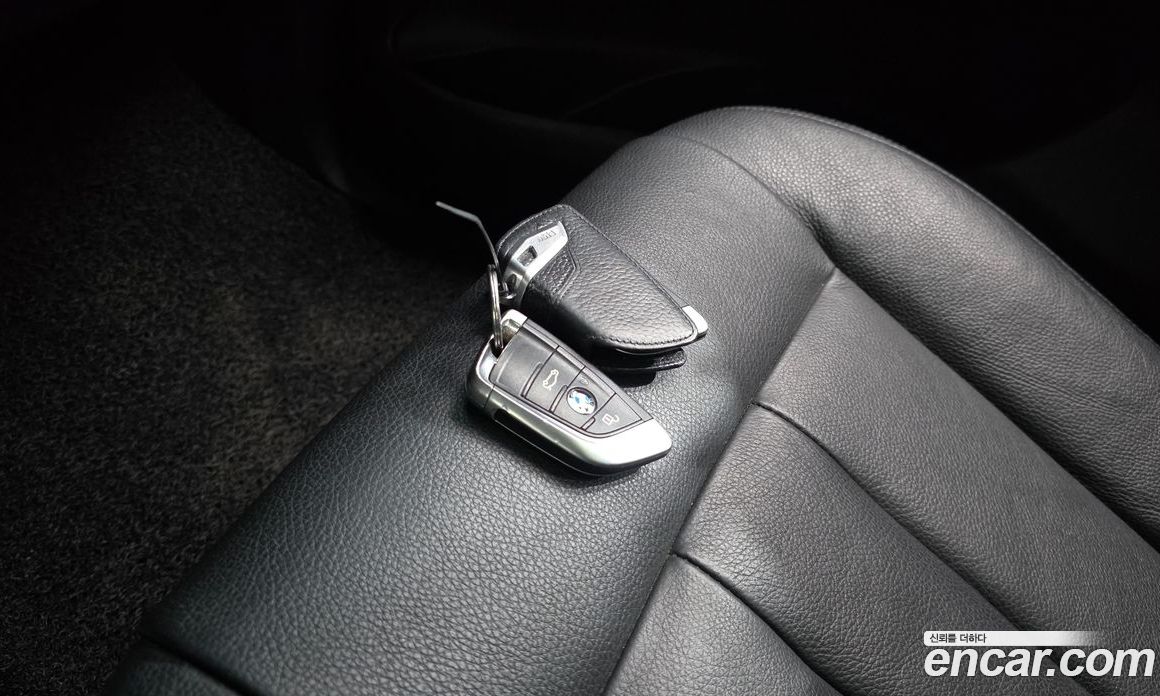 BMW X6 (F16) фото 16
