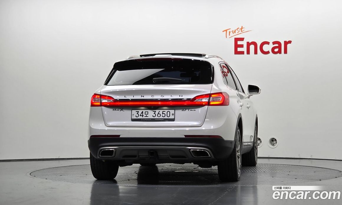 Lincoln MKX 2nd Gen фото 4