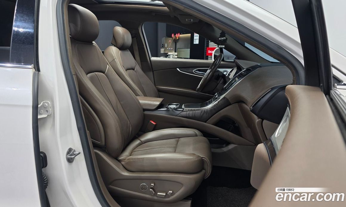Lincoln MKX 2nd Gen фото 11