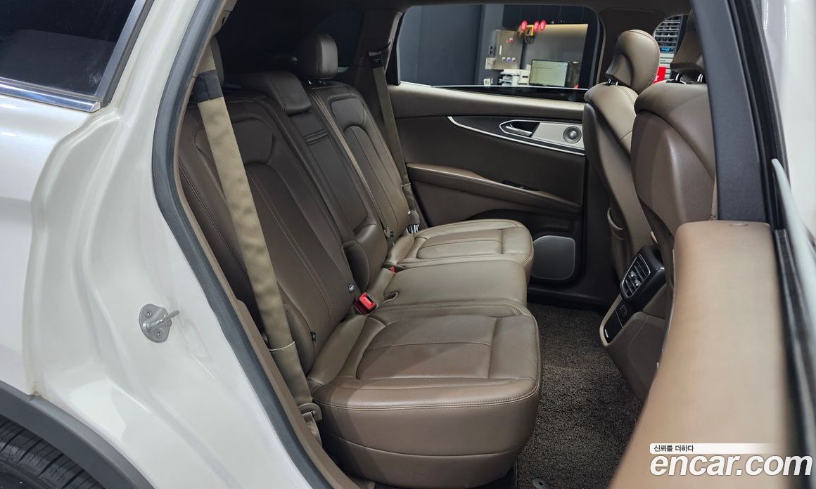 Lincoln MKX 2nd Gen фото 12