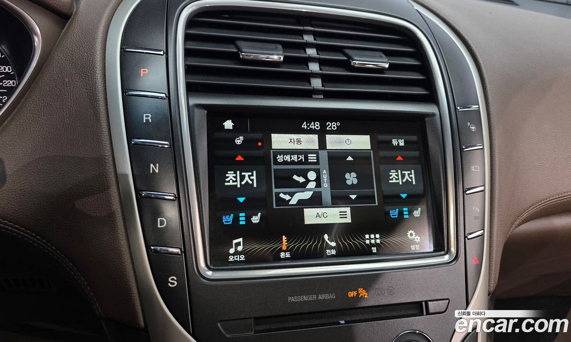 Lincoln MKX 2nd Gen фото 16