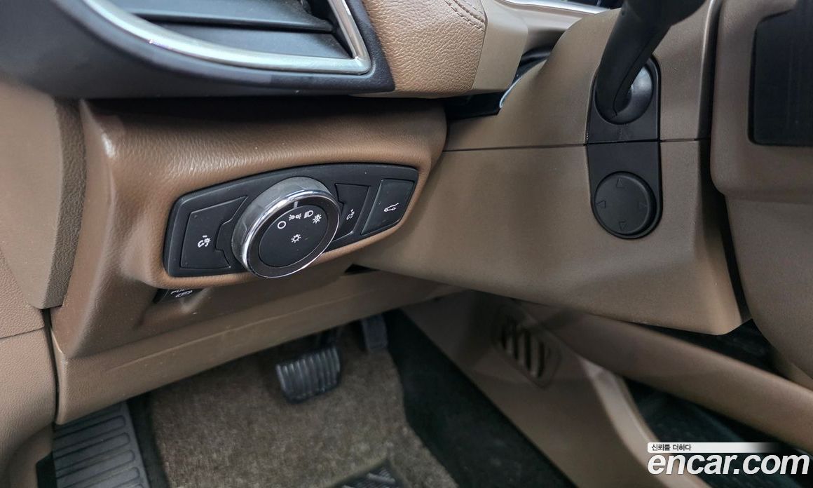 Lincoln MKX 2nd Gen фото 18