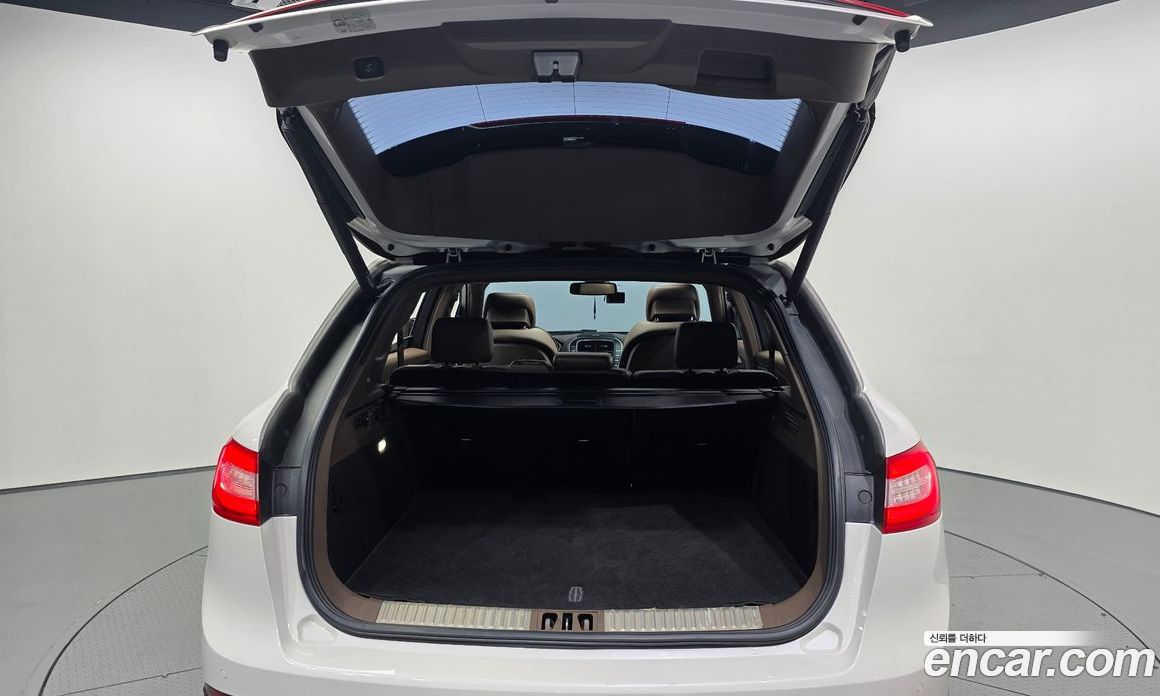 Lincoln MKX 2nd Gen фото 20