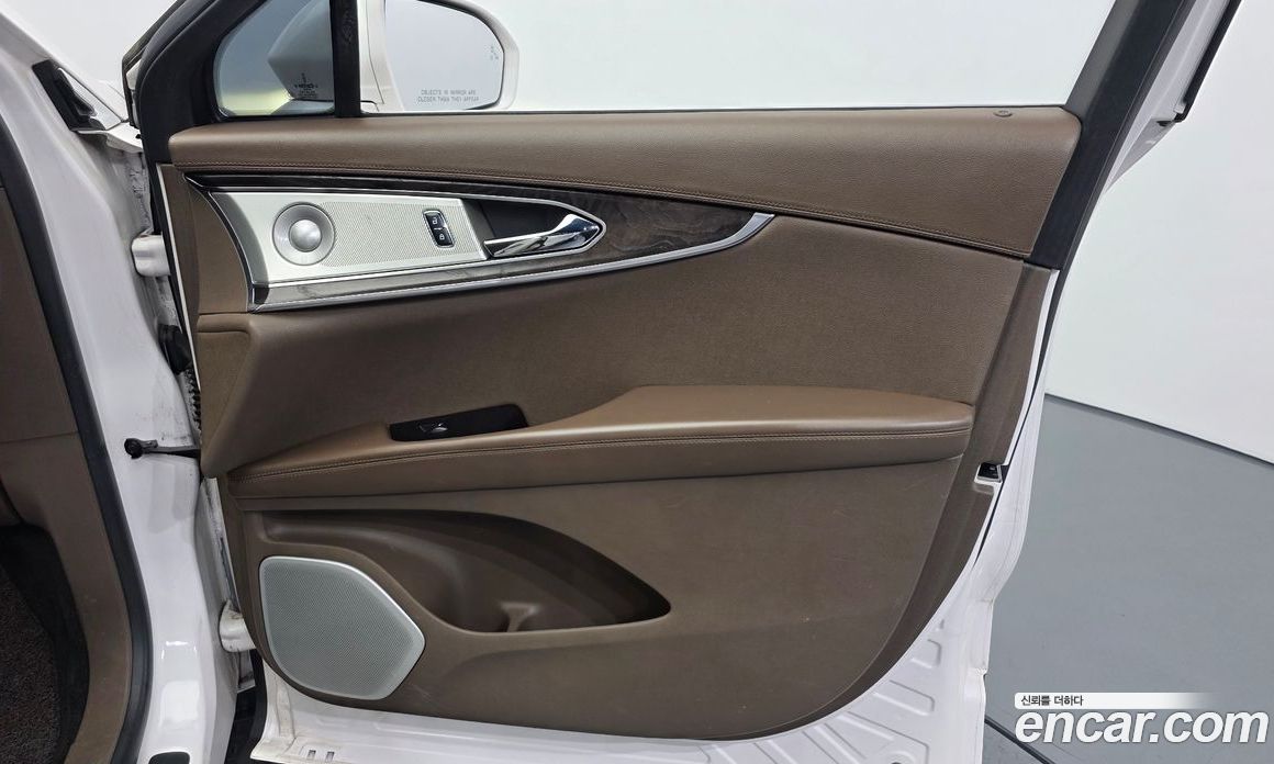 Lincoln MKX 2nd Gen фото 25