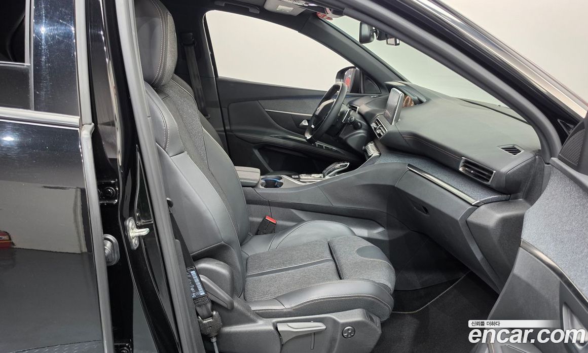 Peugeot 3008 2nd Gen фото 11
