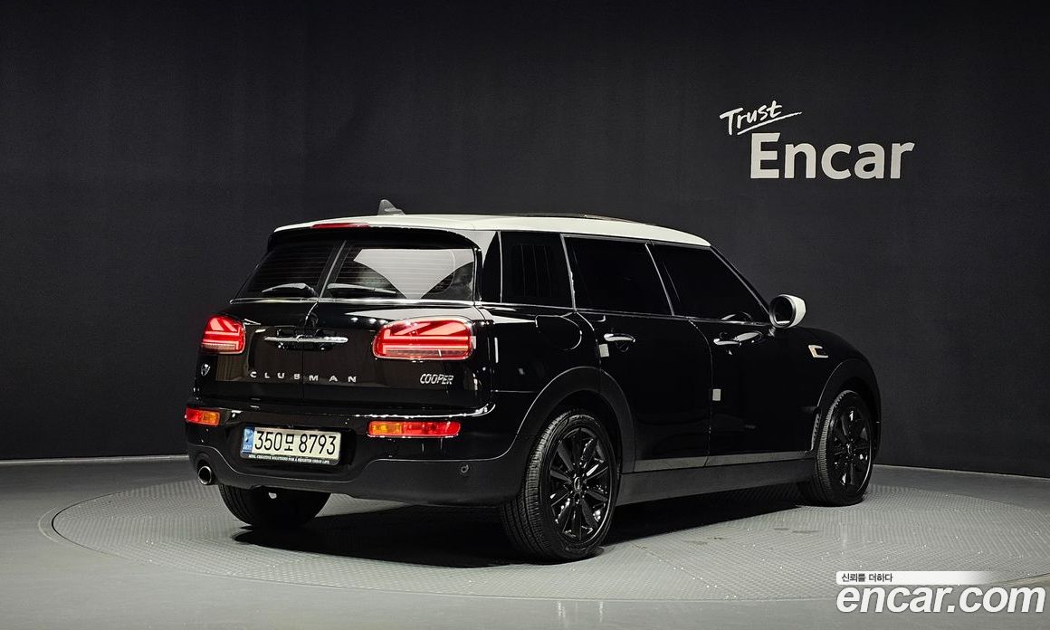 Mini Cooper Clubman фото 2