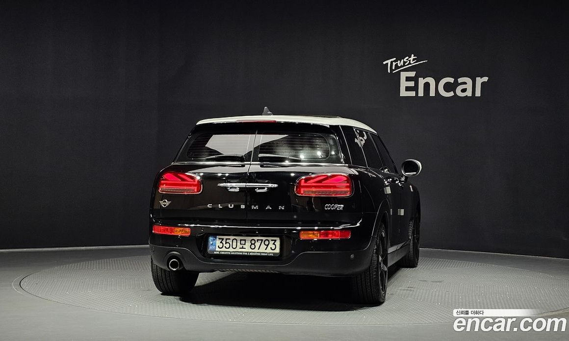 Mini Cooper Clubman фото 4