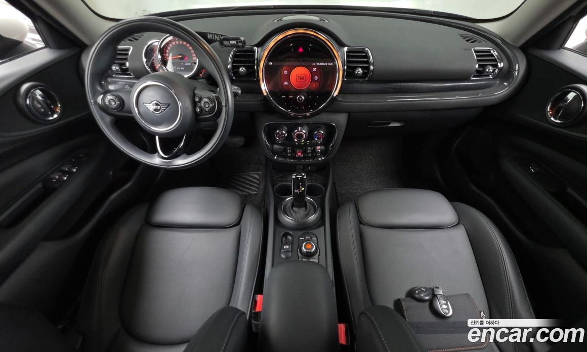 Mini Cooper Clubman фото 7